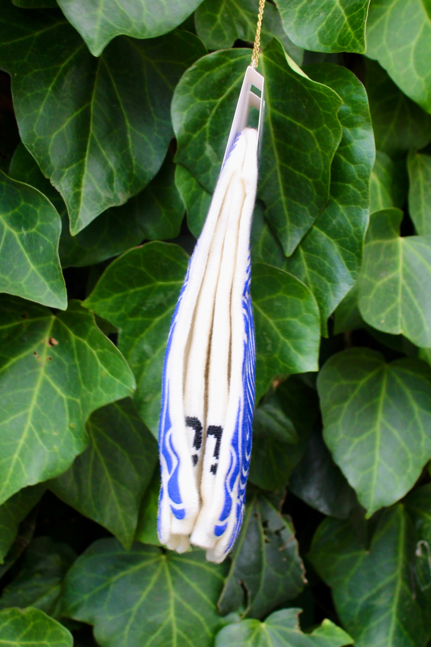 "the everyday dynamic" blue grip sock